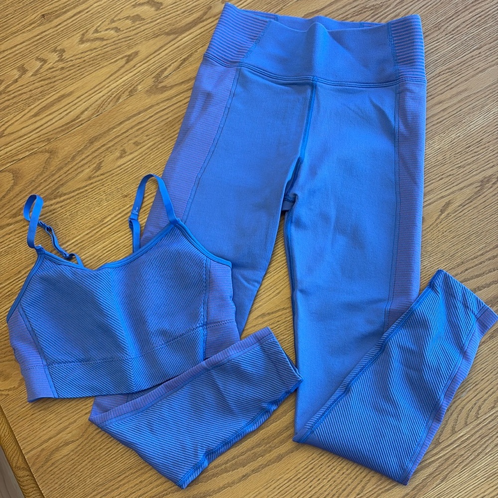 Aerie bra/leggings set, size small small